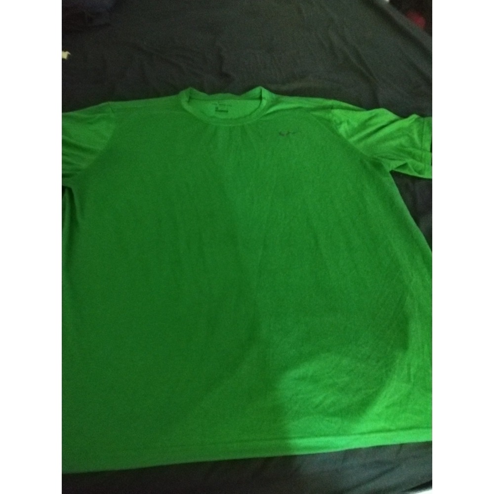 The Nike Tee Dri Fit Mens Red activewear T shirt XXL green